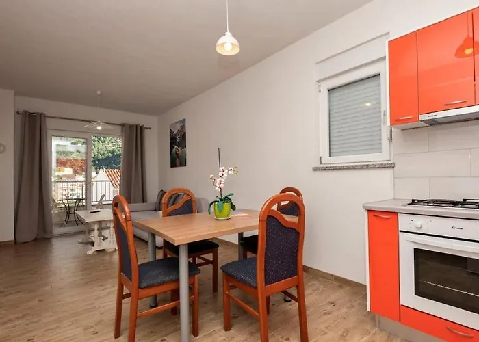 Apartmani Valentina Drvenik